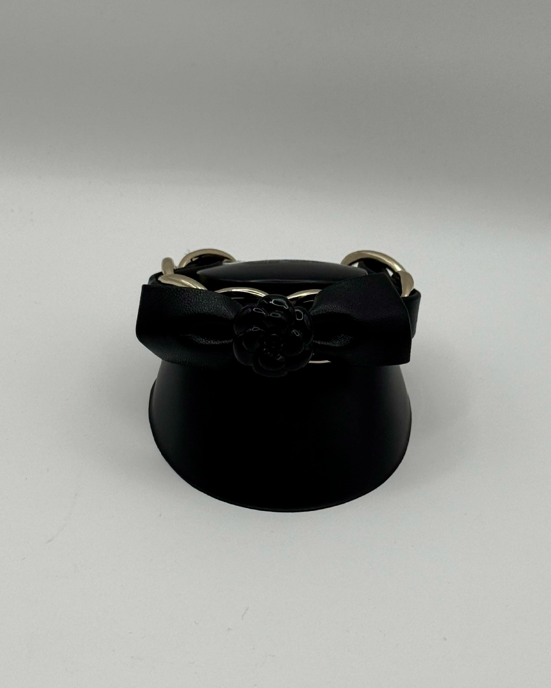 Brazalete Chanel Moño Negro