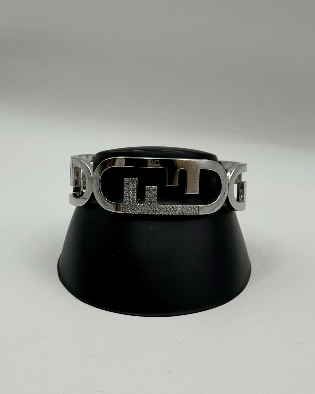Brazalete Fendi Plata