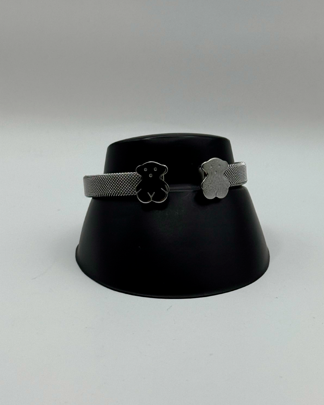 Brazalete Tous Negro y Plata