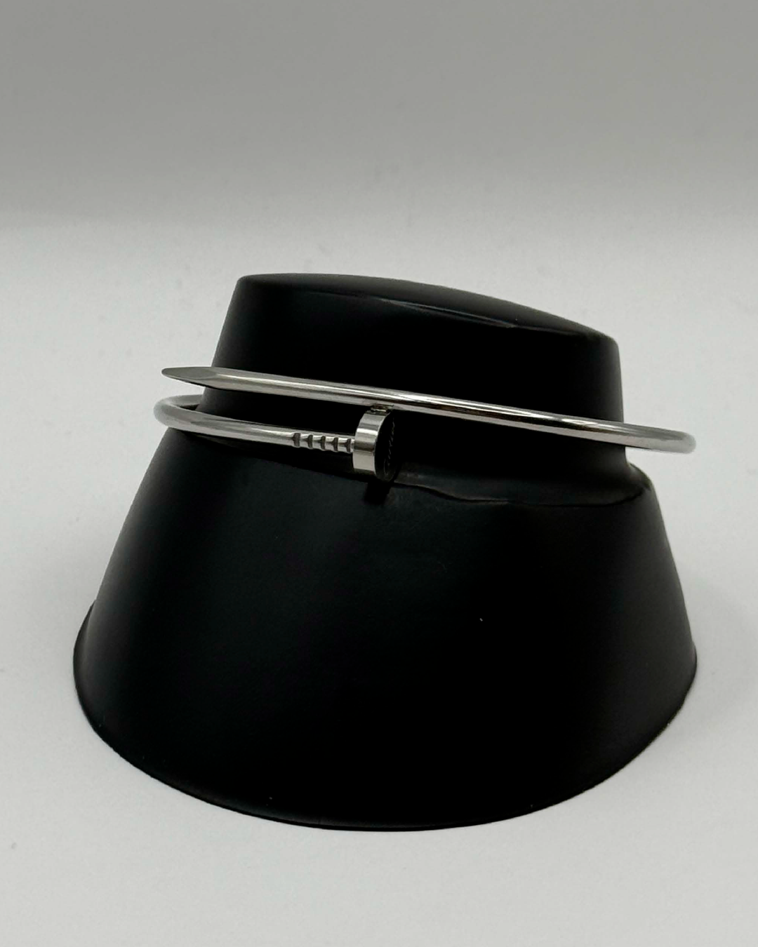 Brazalete Cartier Clavo Plata