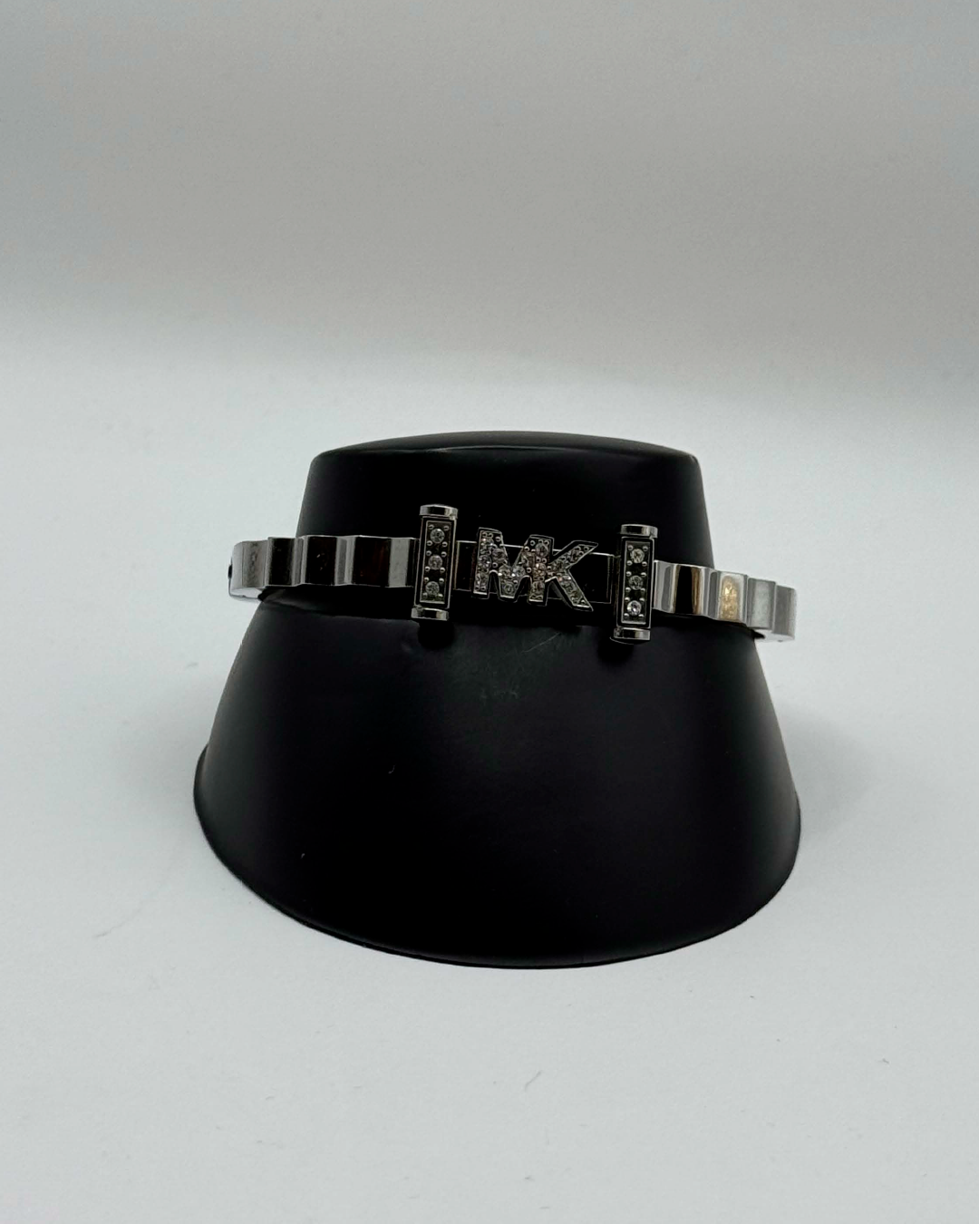 Brazalete Michael Kors Logo