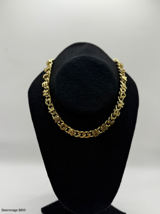 Collar Balenciaga Dorado Letras